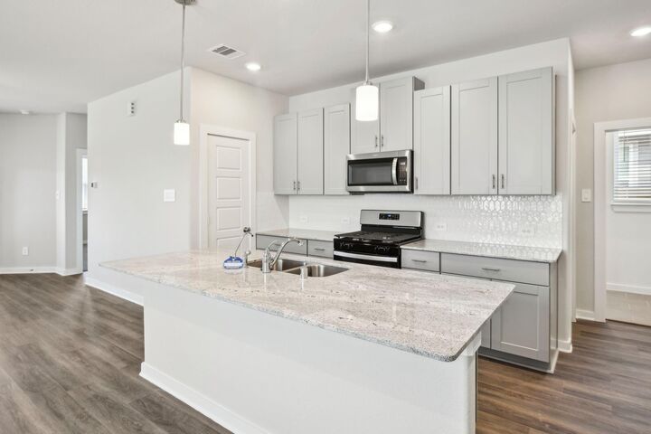 Property Photo: 1924 Velvet Oak Lane TX 77304