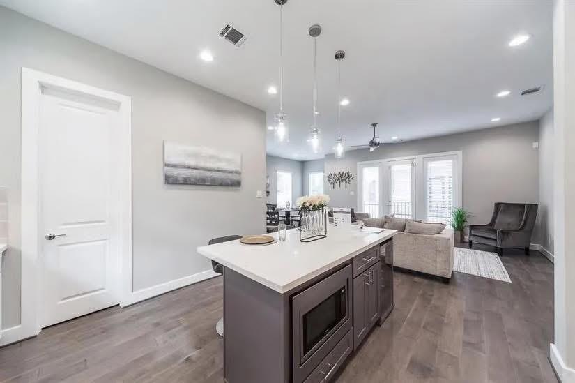 Property Photo: 1329 Buescher Drive TX 77043