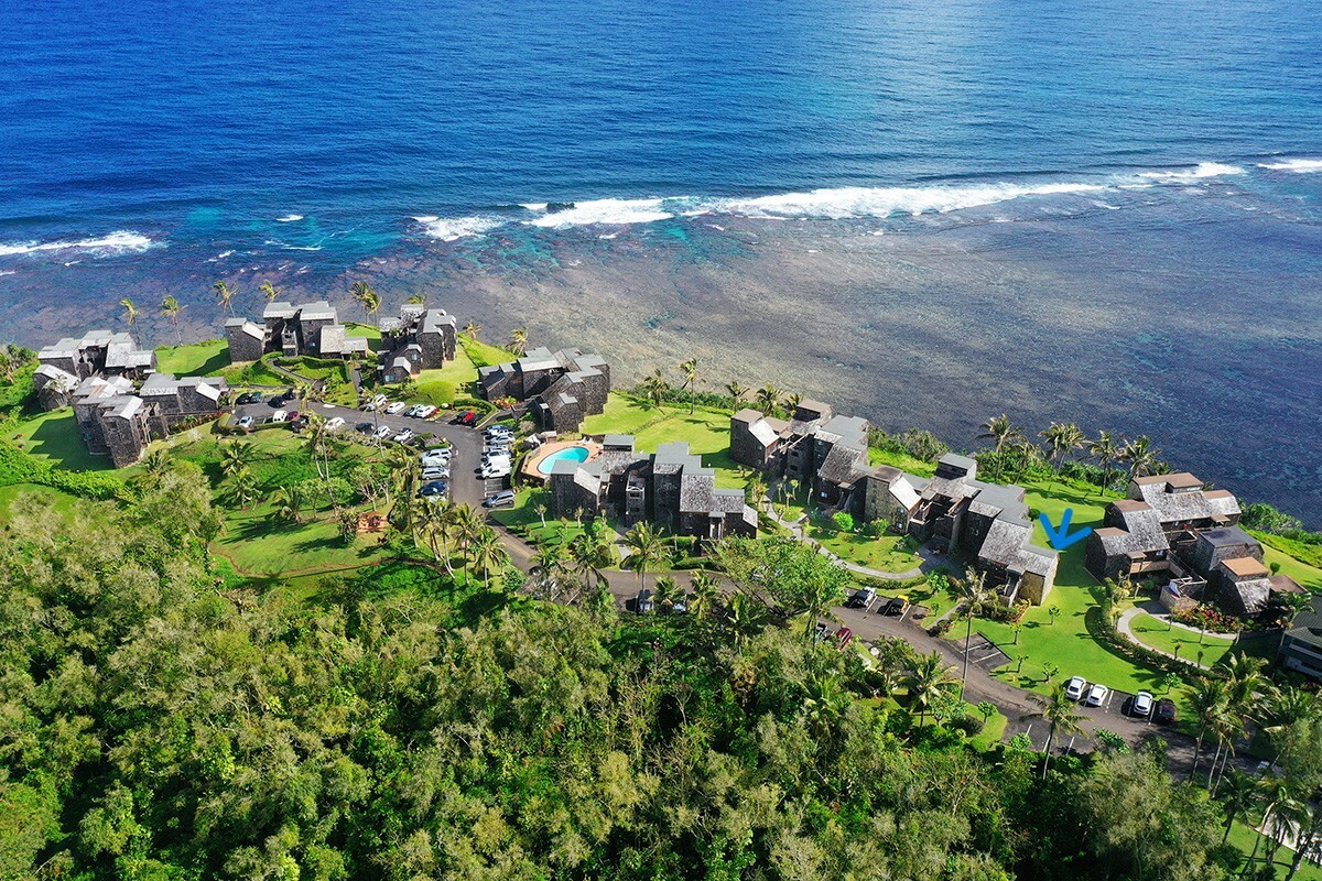 Property Photo:  3700 Kamehameha Rd H5  HI 96722 