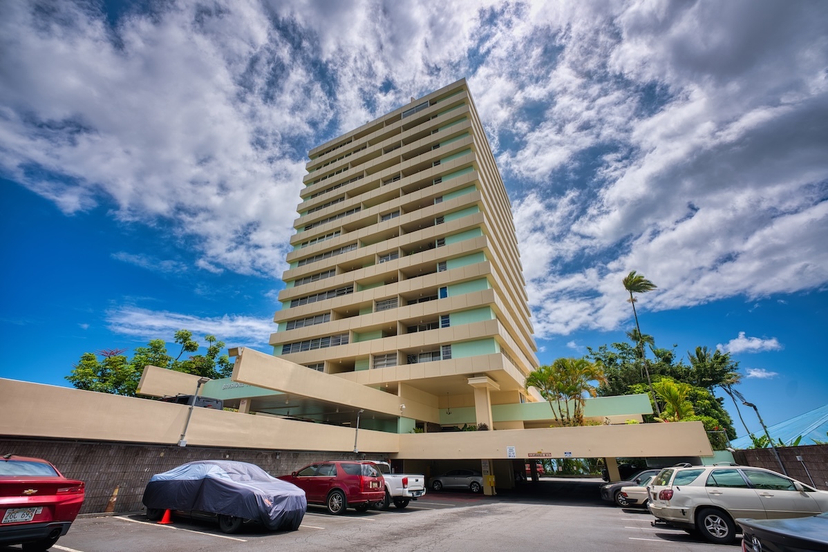 84 Pukihae St 1402  Hilo HI 96720 photo