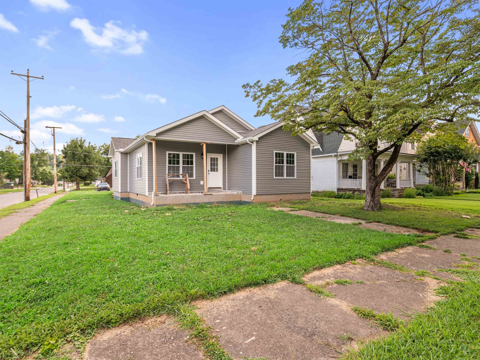 Property Photo:  2687 Collis Avenue  WV 25702 