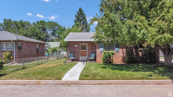 Property Photo:  82 W Pioneer Ave  UT 84761 