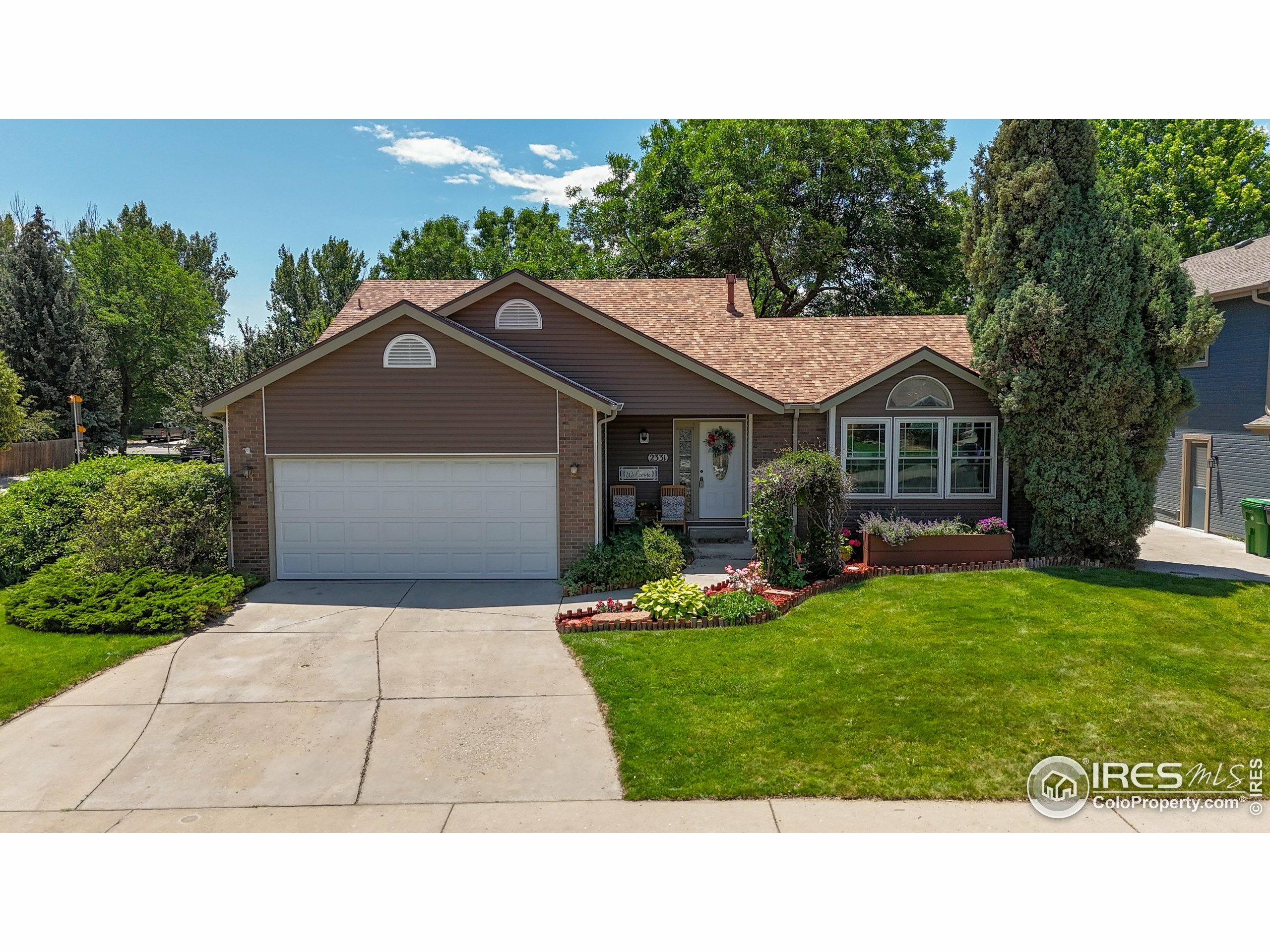 Property Photo: 2331 Sunray Ct CO 80525