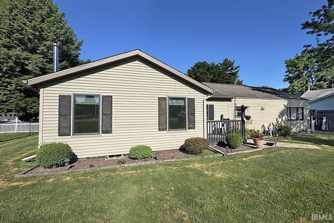 Property Photo:  68615 County Road 23  IN 46553-9747 