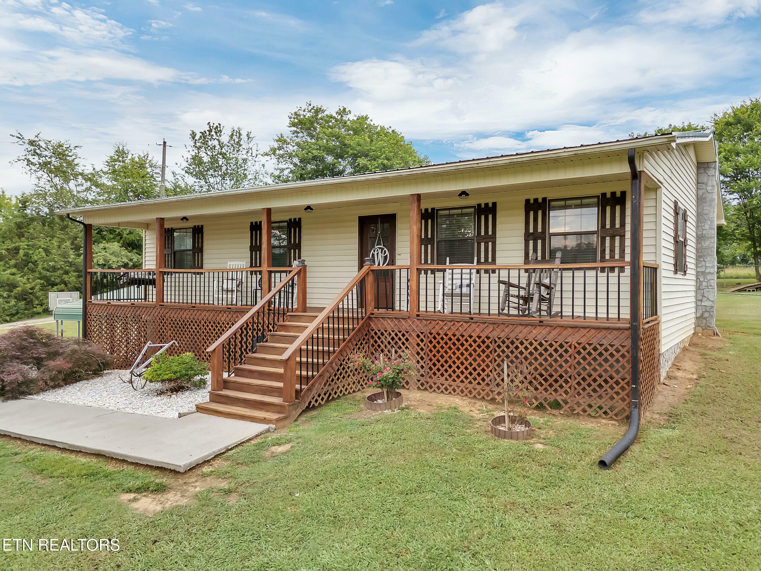 Property Photo:  1371 Elijah Martin Rd  TN 37891 