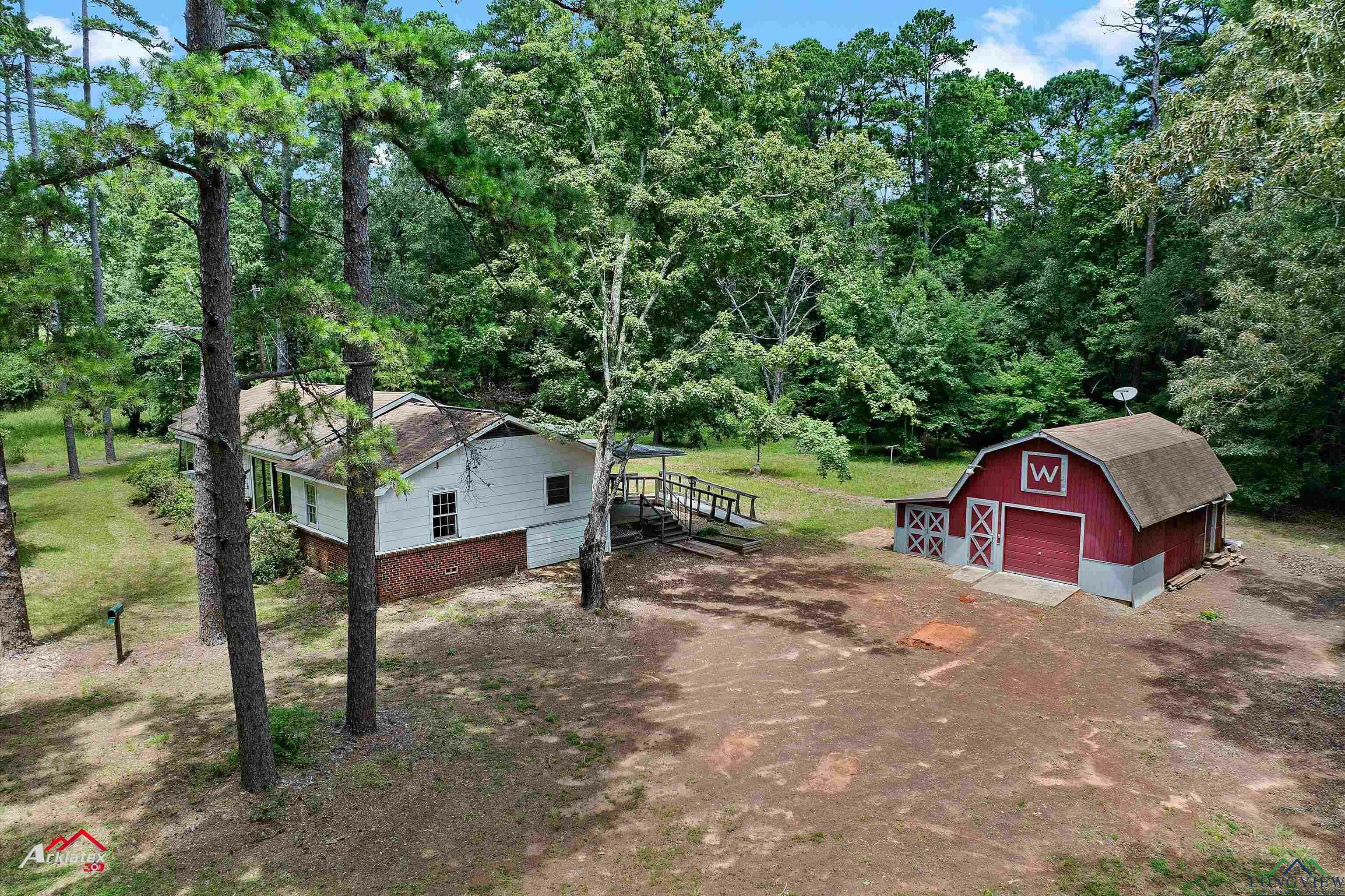 Property Photo:  512 W Country Club Rd.  TX 75650 
