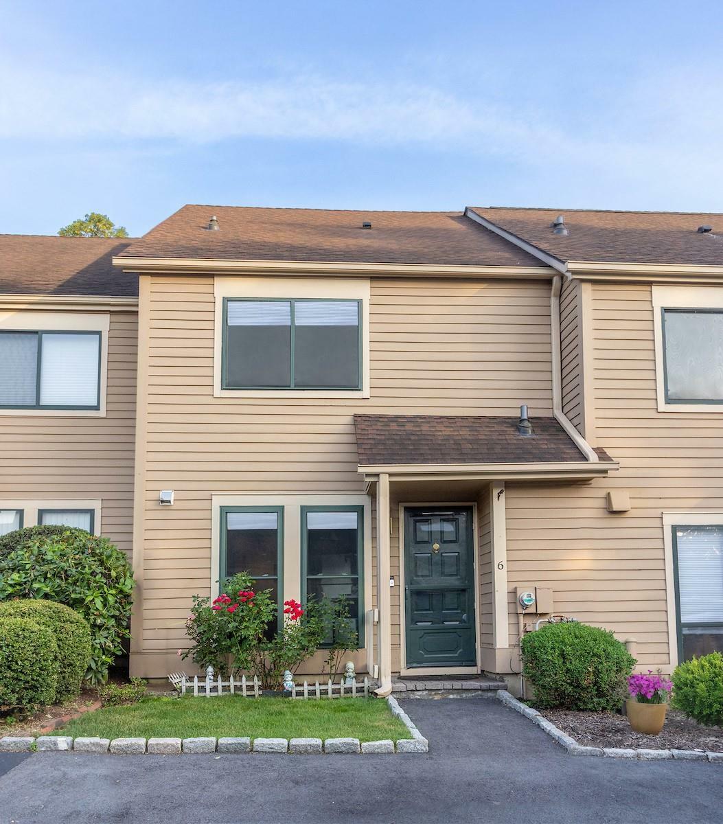 Property Photo: 6 Lisa Court NY 10522