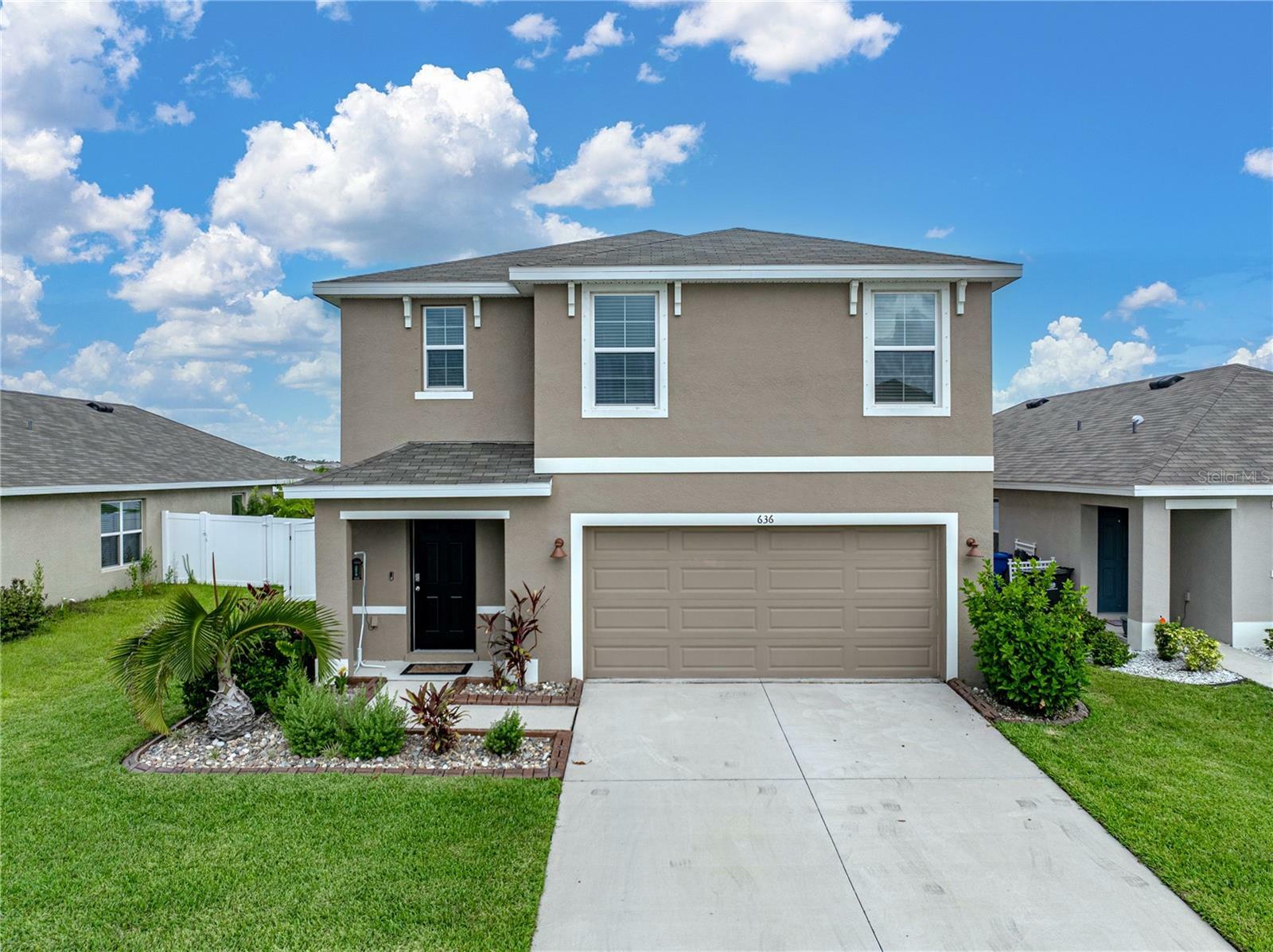 Property Photo: 636 Olive Conch Street FL 33570
