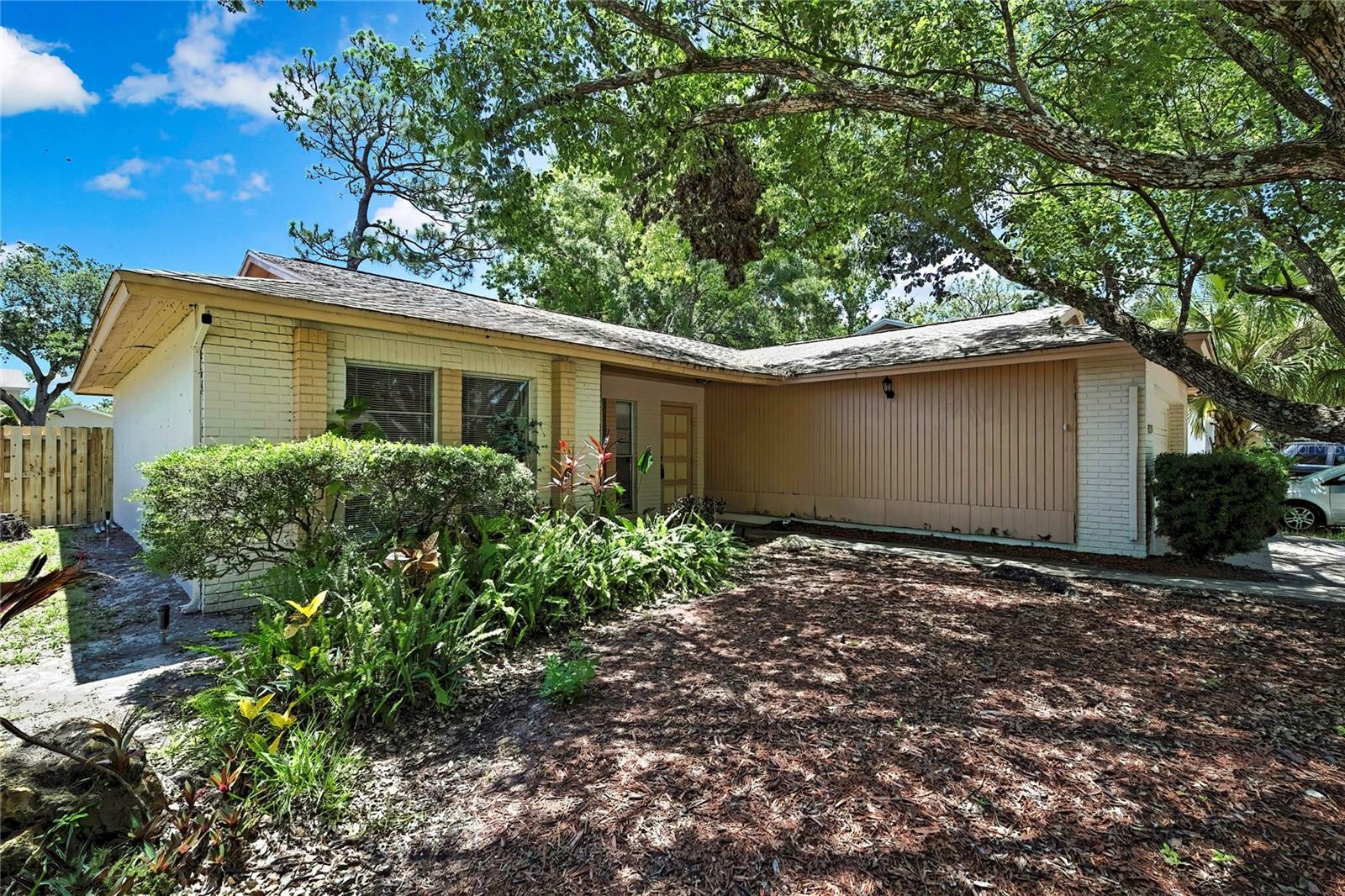 Property Photo:  14619 Daybreak Drive  FL 33559 