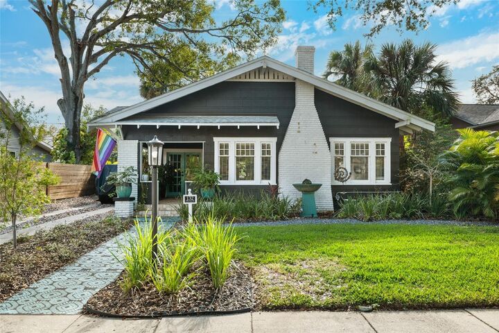 Property Photo:  132 17th Avenue N  FL 33704 