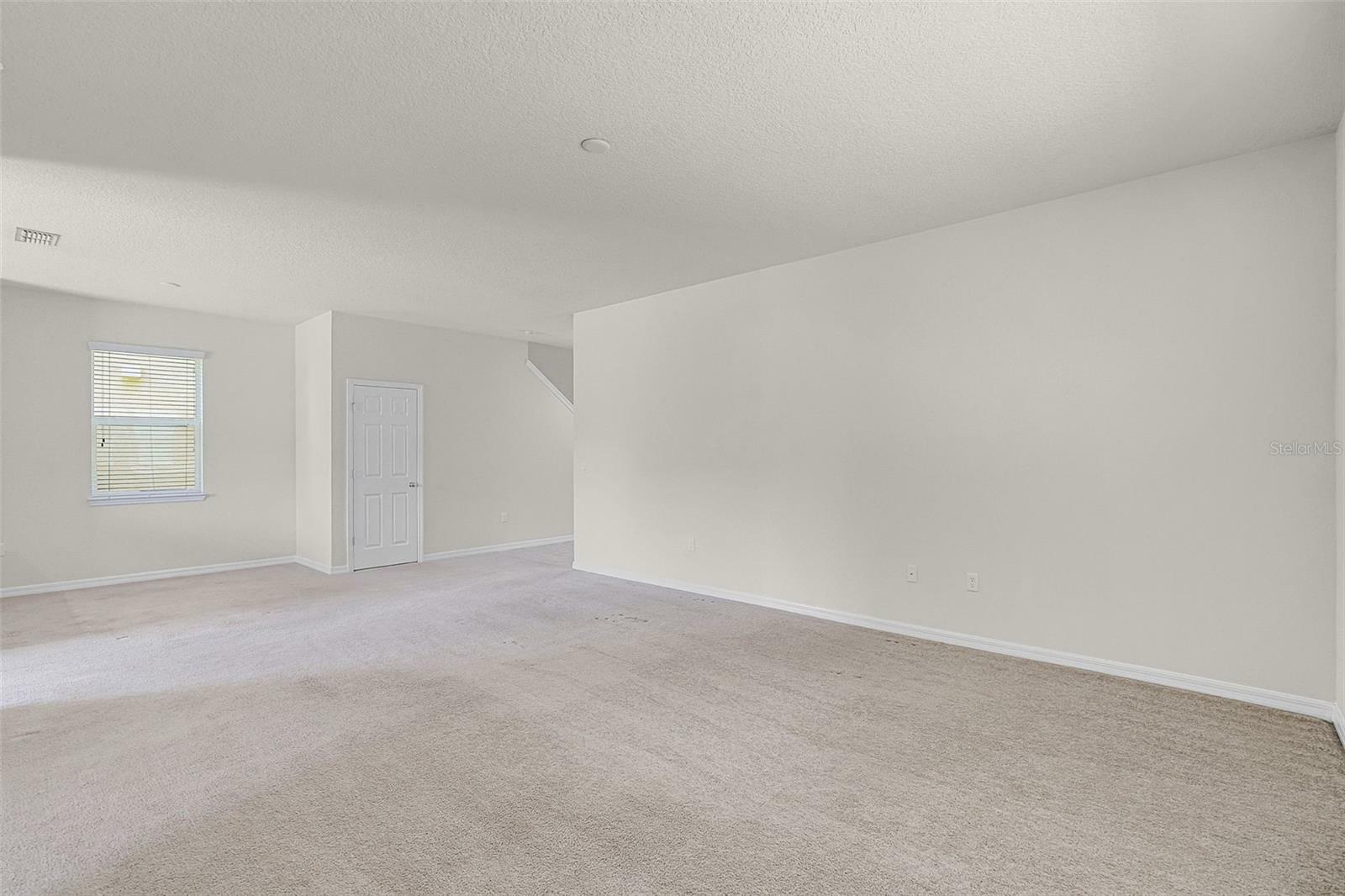 Property Photo: 251 Domus Lane FL 32707