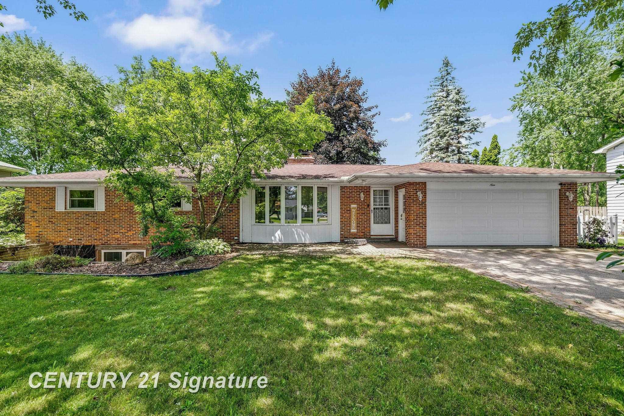 Property Photo: 9 Wiltse Court MI 48603