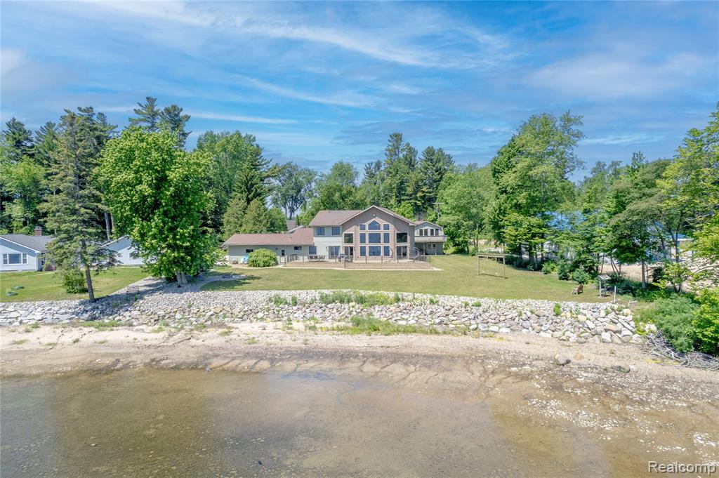 Property Photo: 1083 S Lakeshore Road MI 48441 8906
