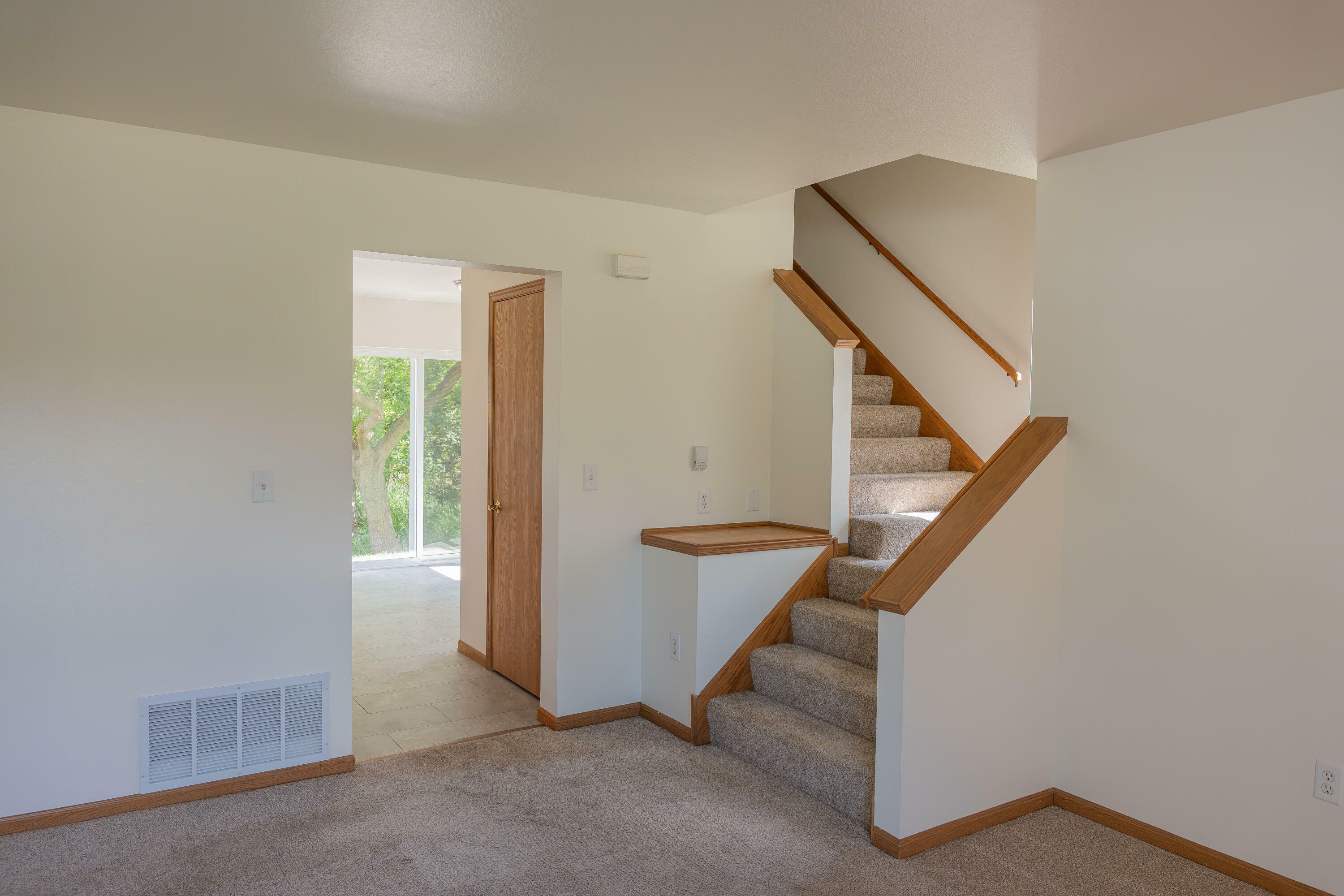 Property Photo:  49 E Sedgemeadow St  WI 53121 