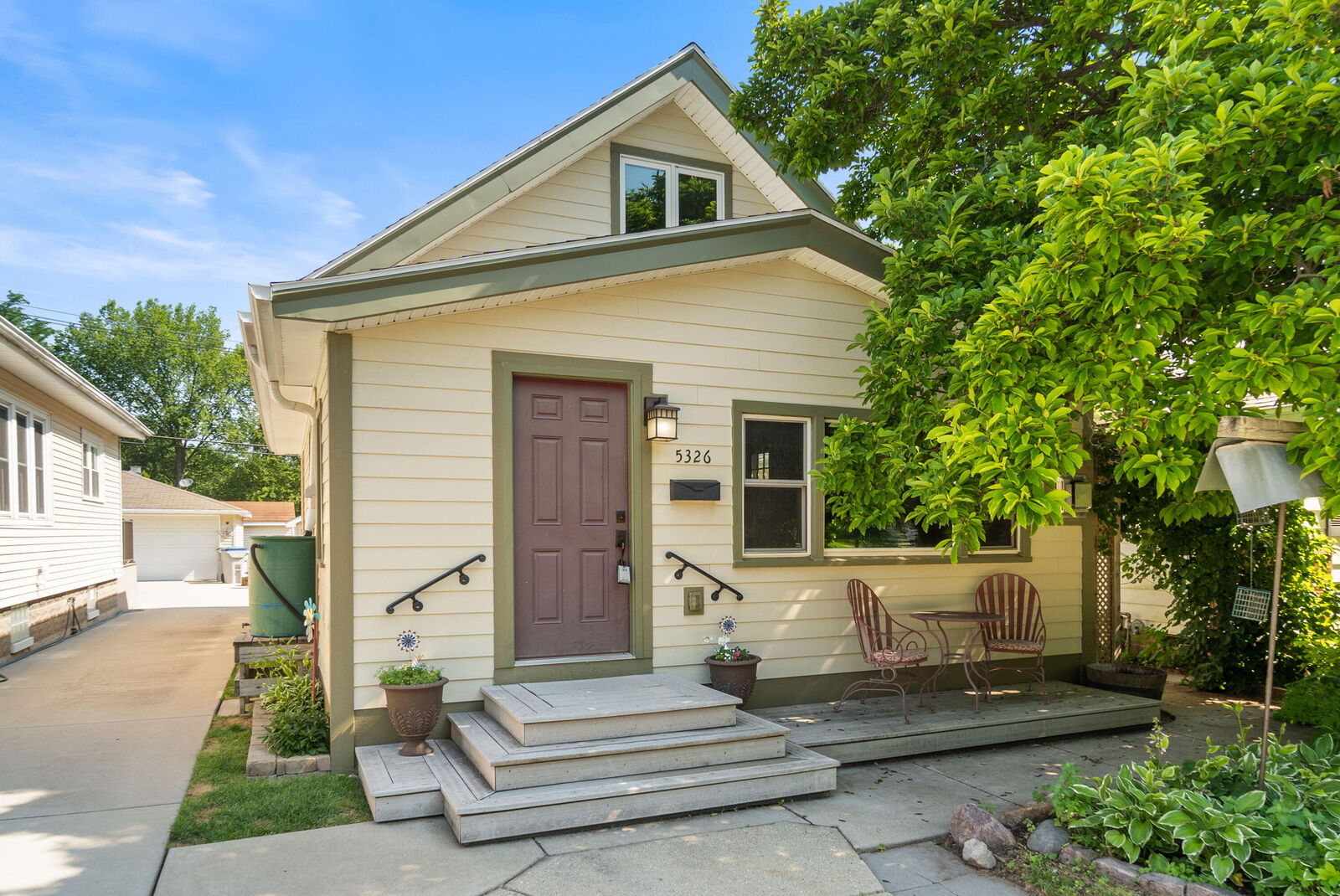 Property Photo: 5326 W Wells St WI 53208