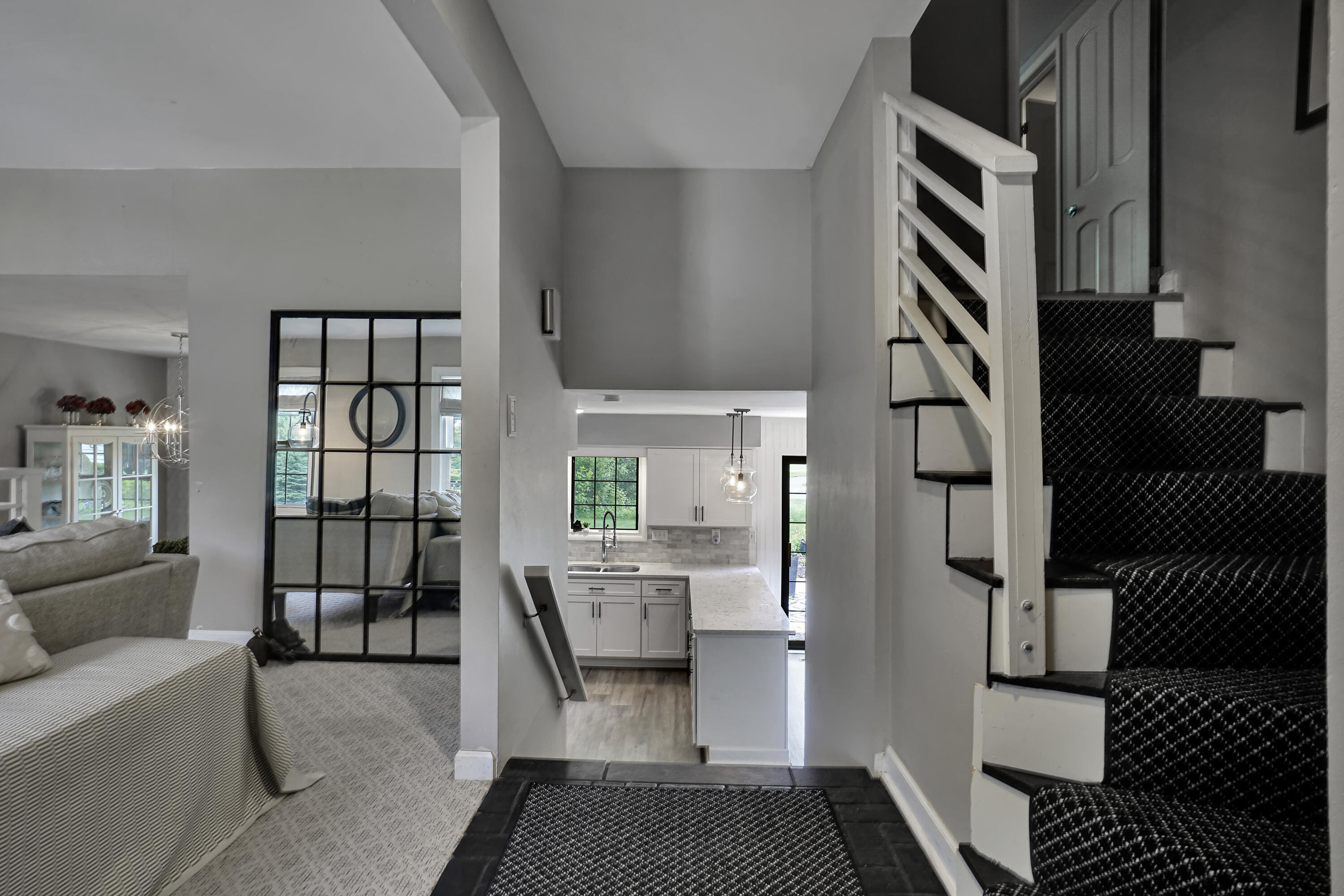 Property Photo:  2550 Coach House Dr  WI 53045 