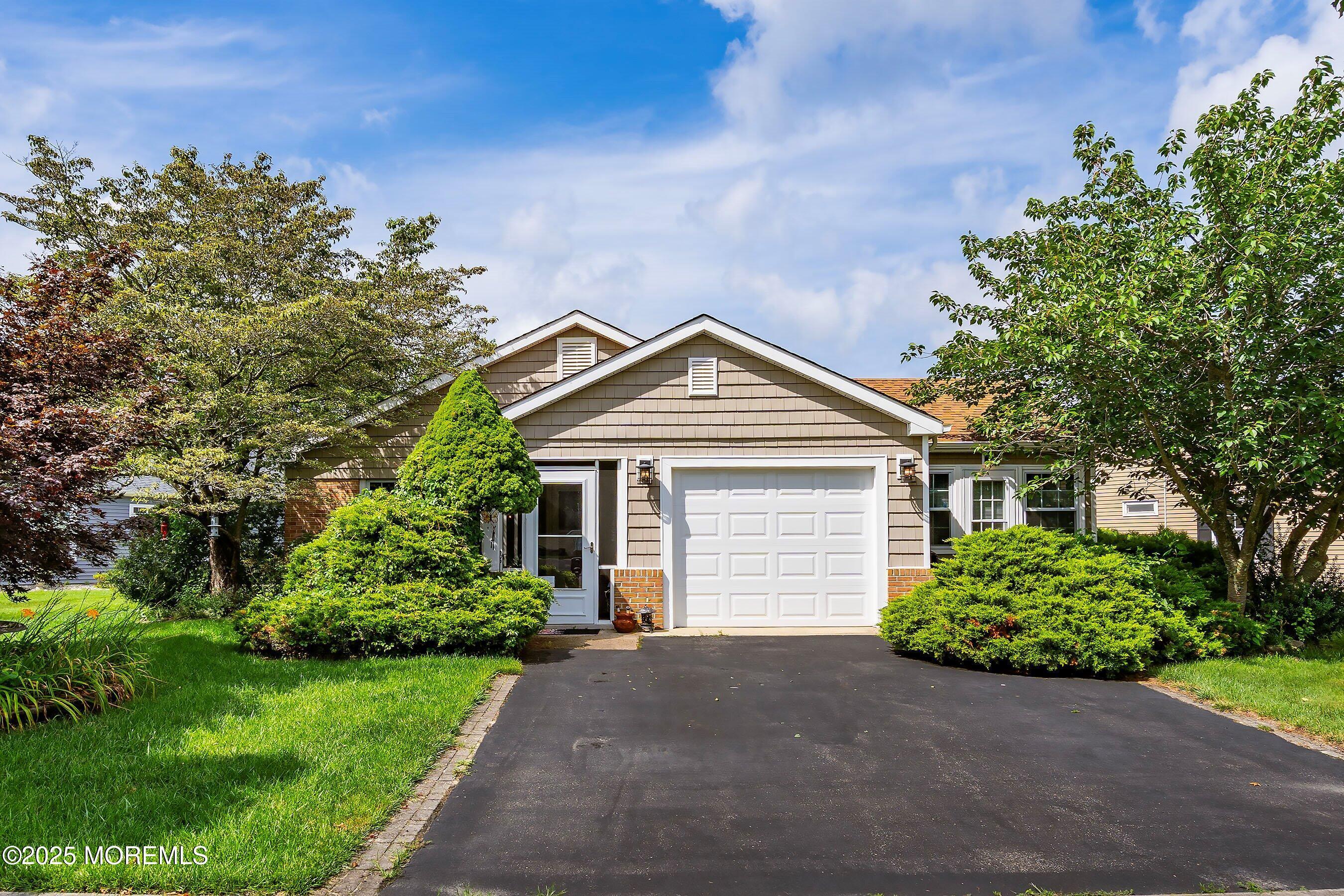 32 Saint Paul Place  Manchester NJ 08759 photo
