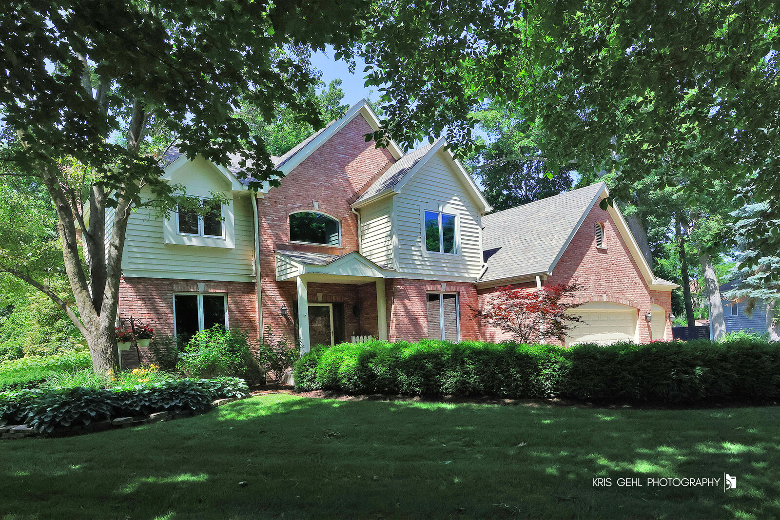 Property Photo: 1108 Vineyard Drive IL 60031