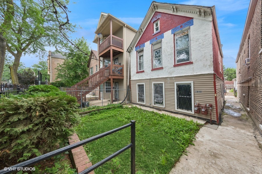Property Photo:  2848 W 25th Street  IL 60623 