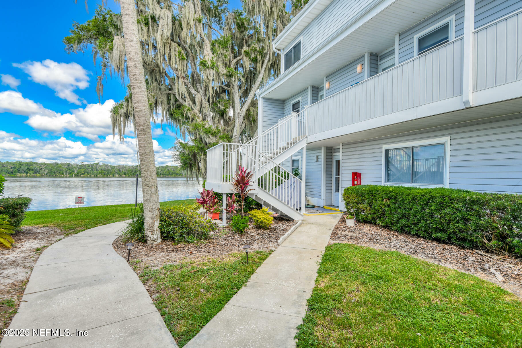 Property Photo:  222 River Bend Place Bldg C  FL 32193 