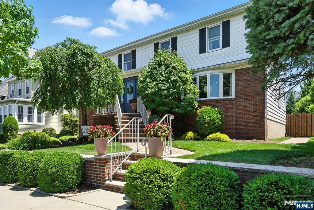 Property Photo:  80 Rose Street  NJ 07075 