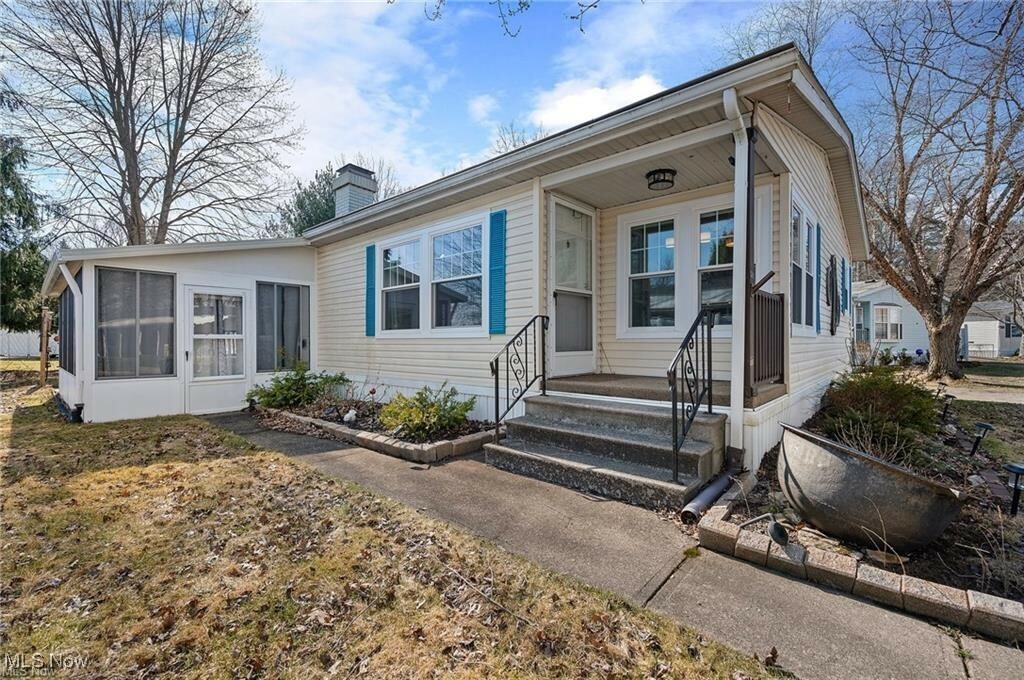 Property Photo: 7 Symphony Street OH 44138