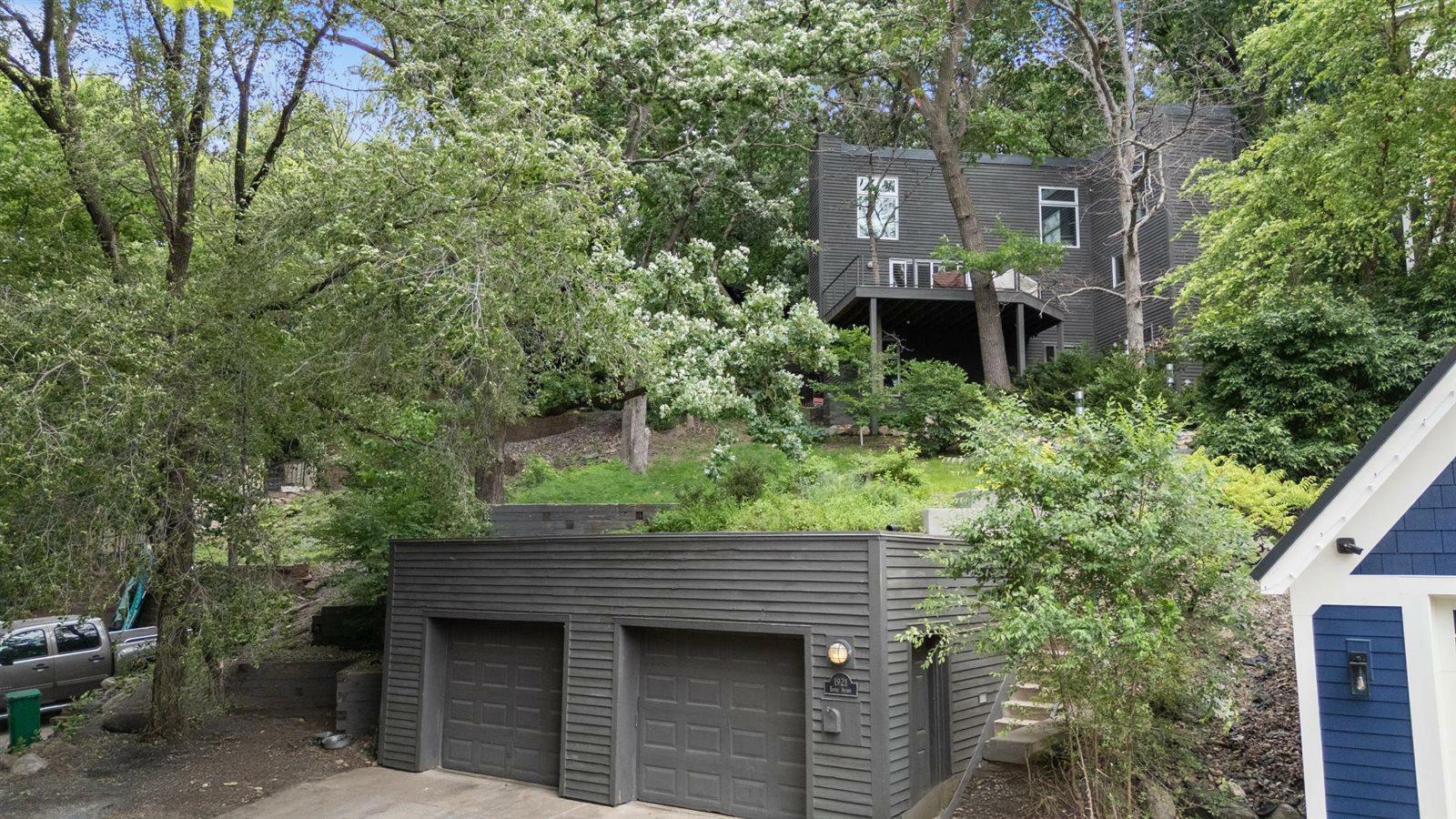 Property Photo:  1921 Ewing Avenue S  MN 55416 