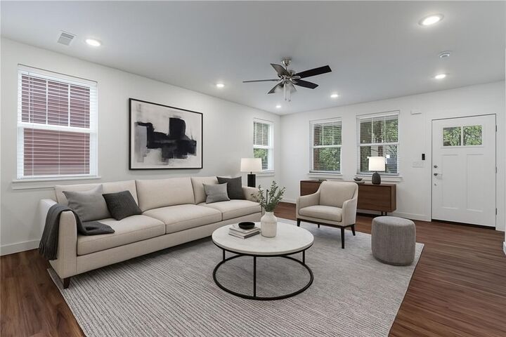 Property Photo: 306 S College Avenue AR 72701