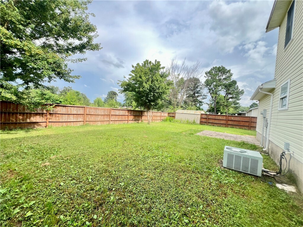 Property Photo: 701 Tharp Avenue AR 72638