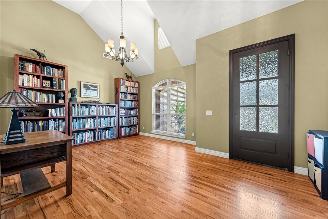 Property Photo: 6403 S 36th Street AR 72758