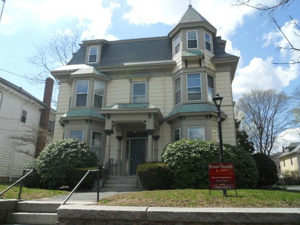 Property Photo:  244 Lafayette Street 1L  MA 01970 