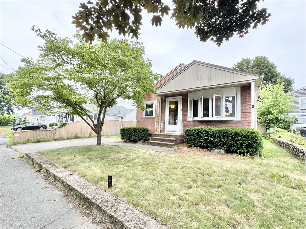 Property Photo:  7 Roland Rd  MA 01960 