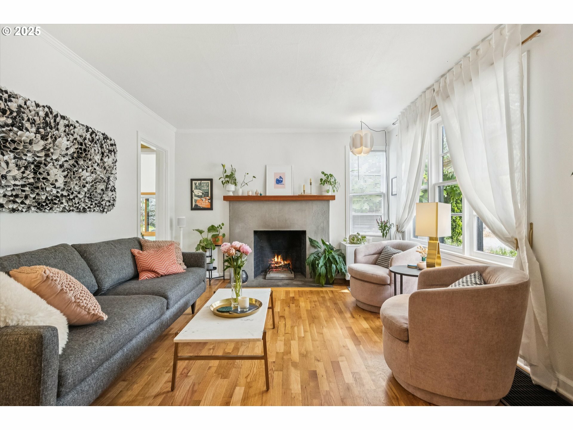 Property Photo: 5909 N Curtis Ave OR 97217