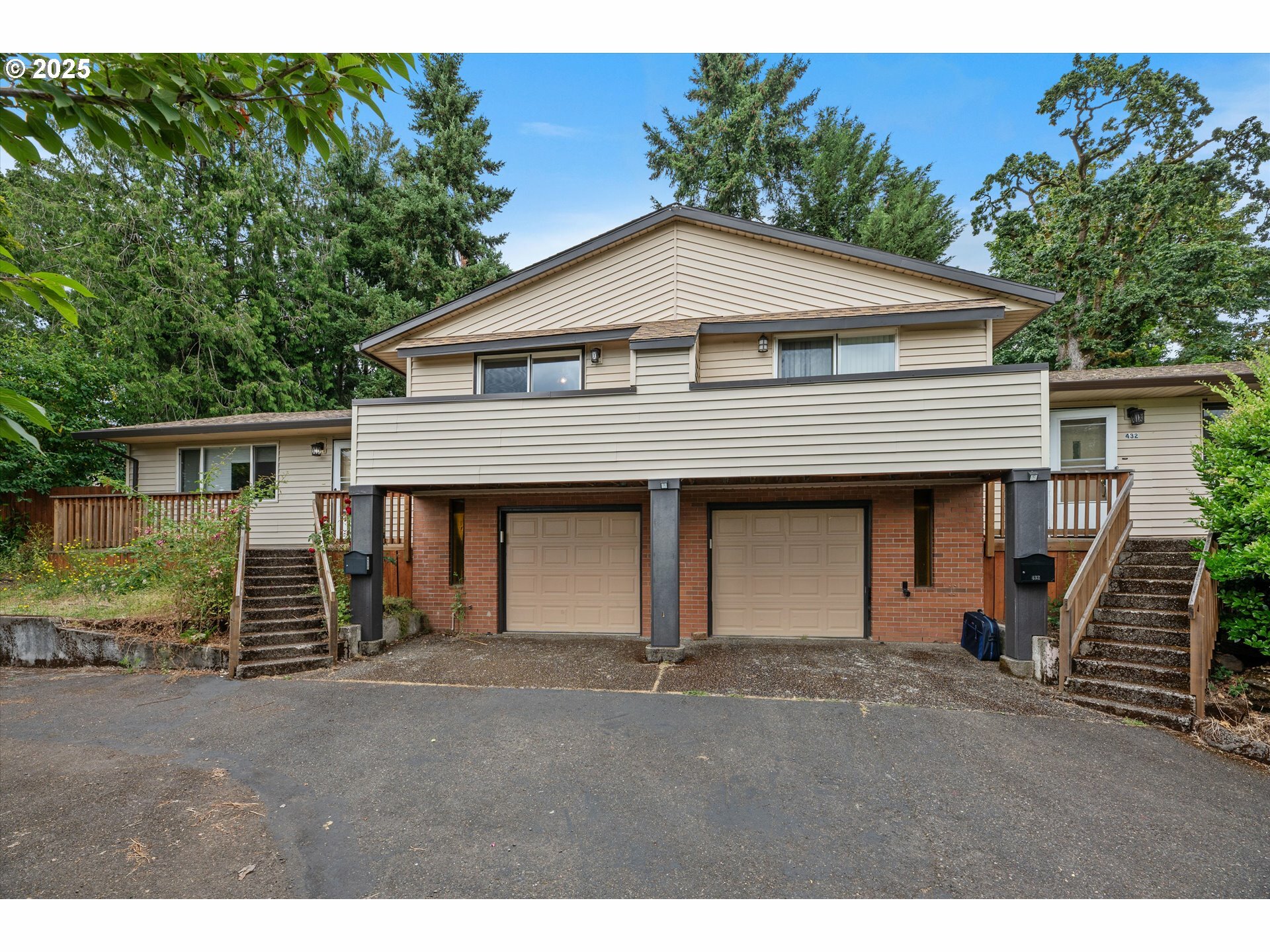 430 E Hereford St  Gladstone OR 97027 photo