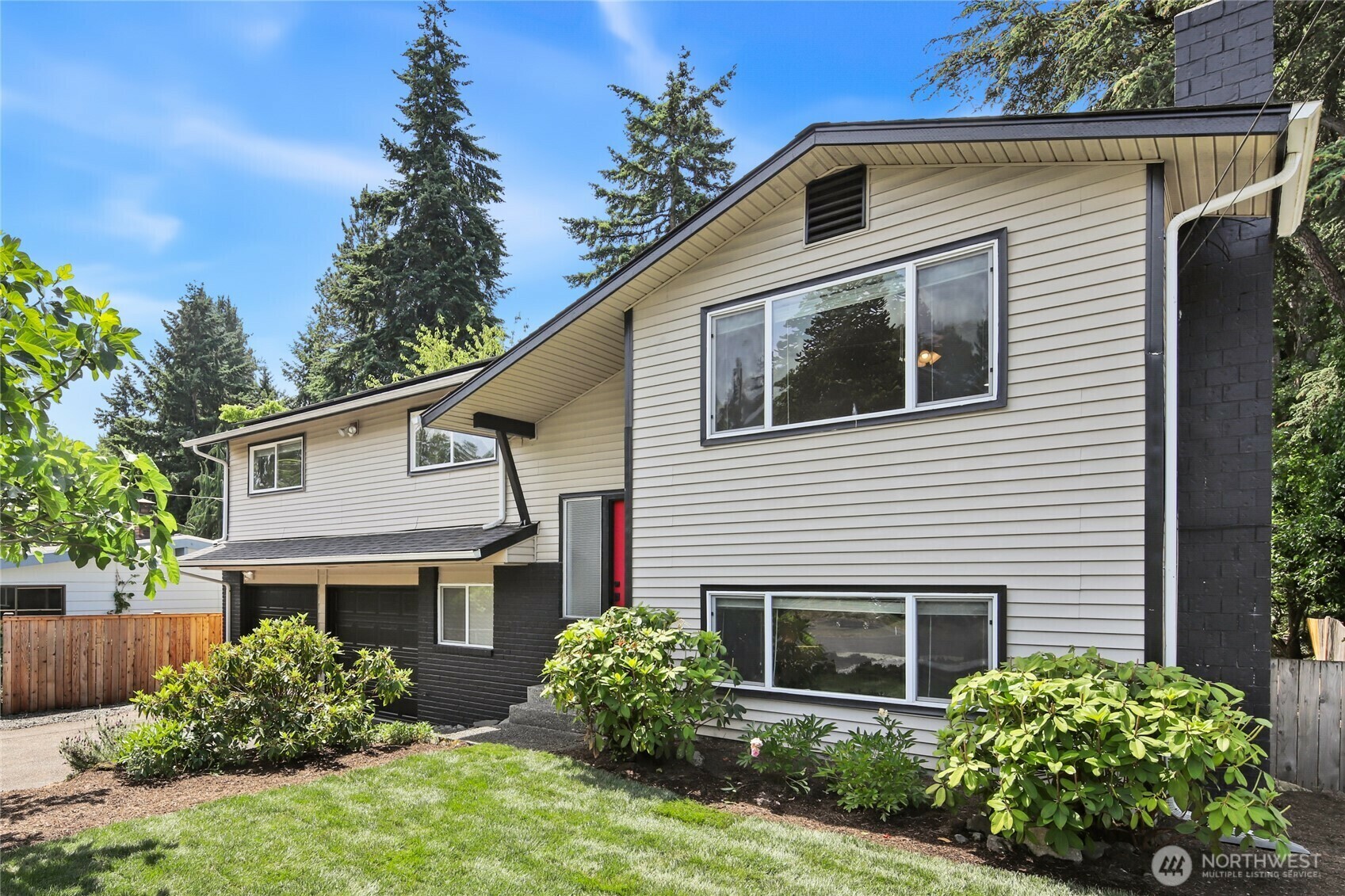 Property Photo: 13045 28th Avenue NE WA 98125