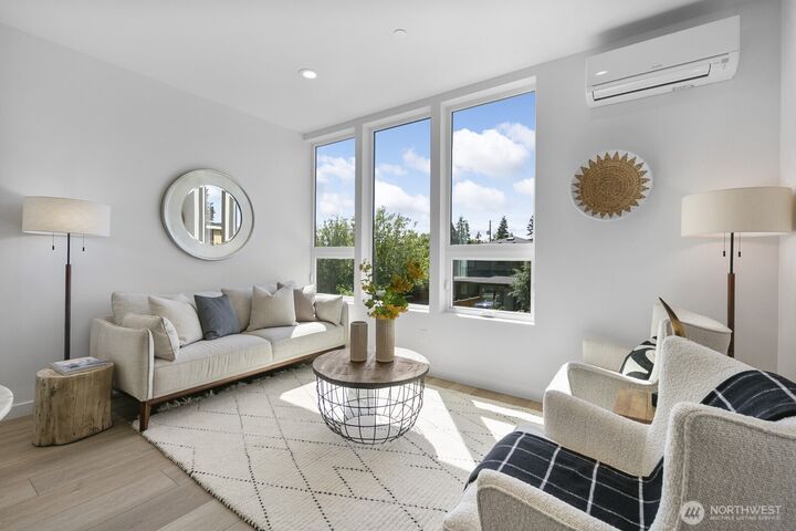 Property Photo: 8825 C Wallingford Avenue N WA 98103
