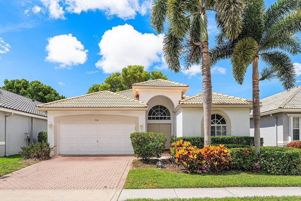 Property Photo: 7728 Edinburough Lane FL 33446