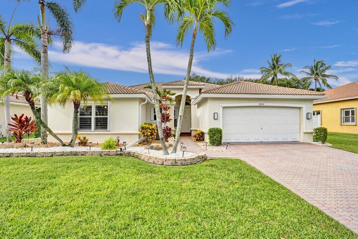 Property Photo:  5242 Indianwood Village Lane  FL 33463 