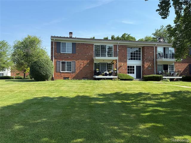 Property Photo:  458 Fox Hills Drive N 8  MI 48304 