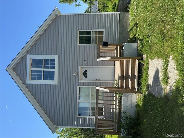 Property Photo:  2063 Meade Street  MI 48212 