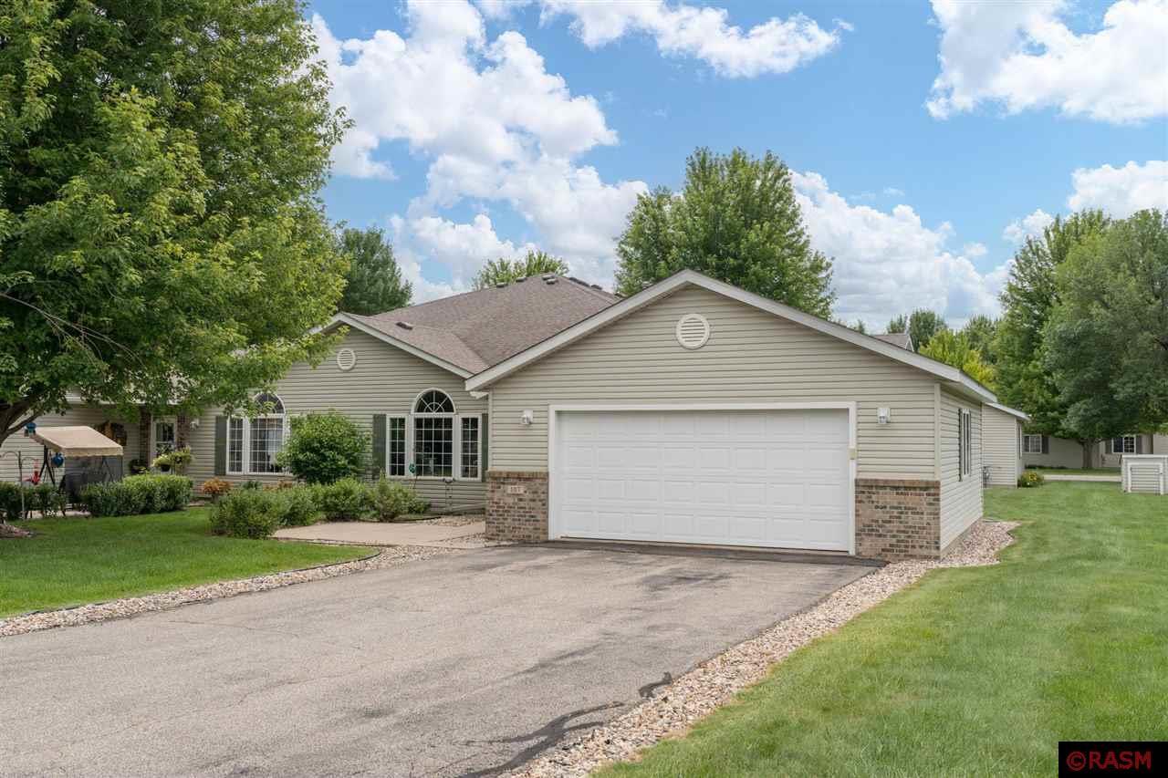 Property Photo: 107 Oxford Path MN 56001