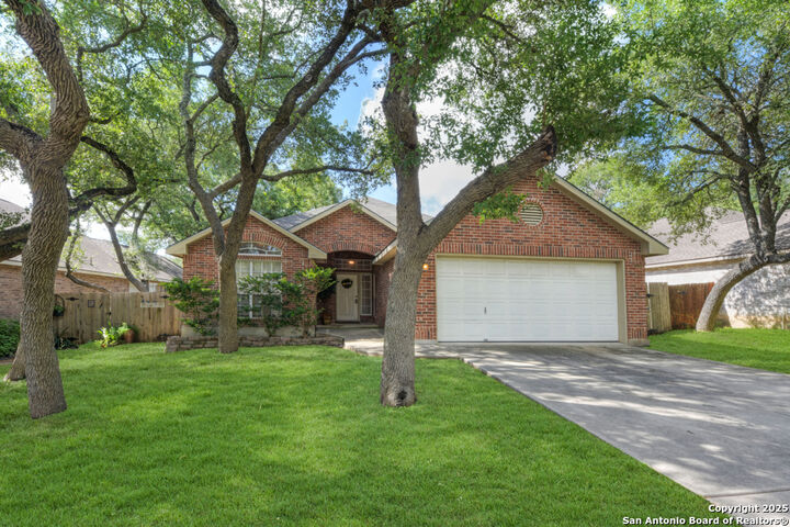 Property Photo: 1116 Berry Creek TX 78154
