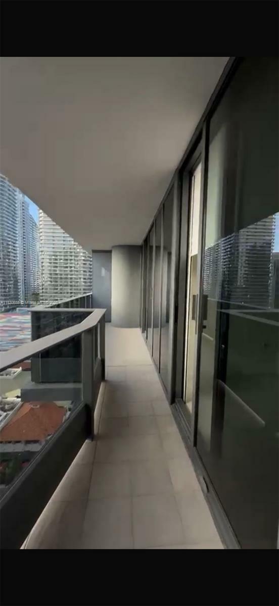 Property Photo:  1000 Brickell Plz 2008  FL 33131 