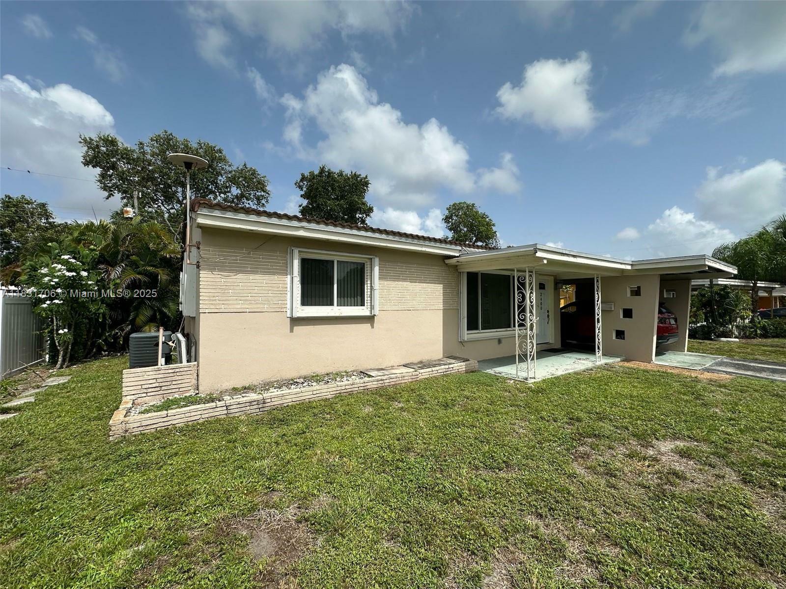2400 N 57th Way  Hollywood FL 33021 photo