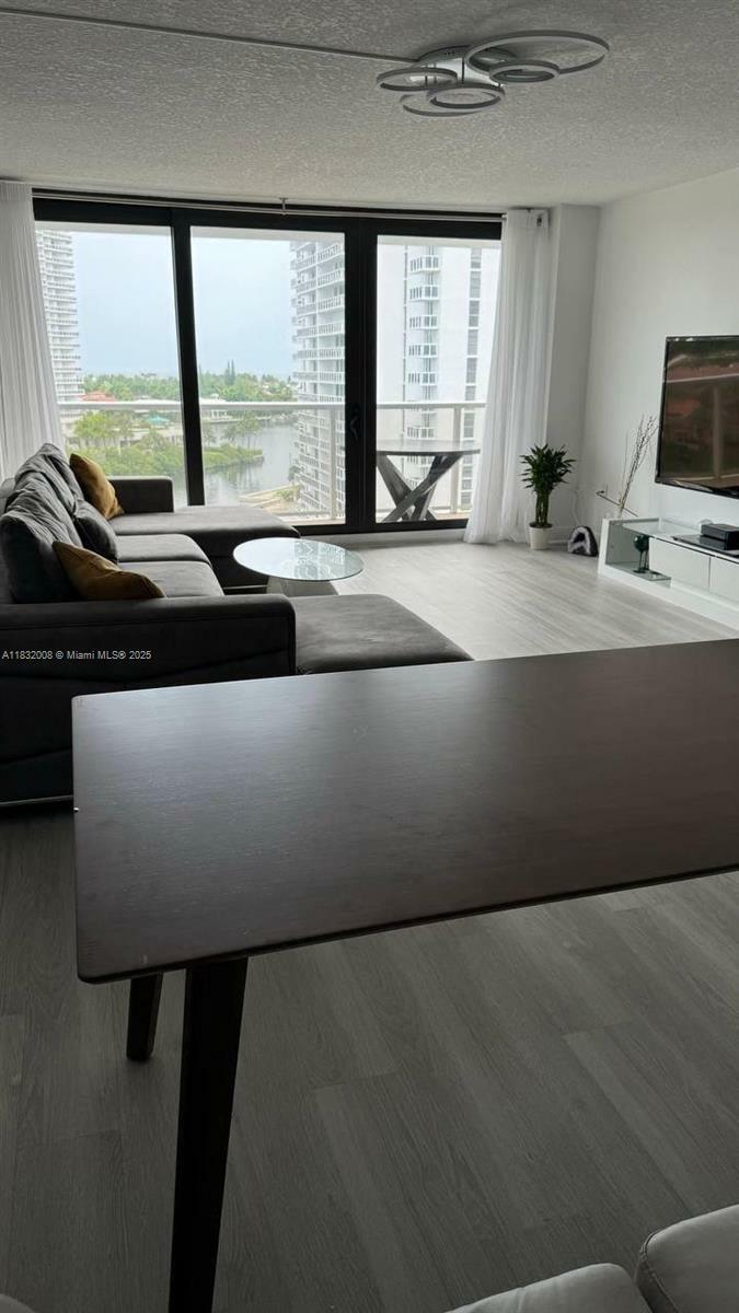 Property Photo: 3731 Country Club 921 FL 33180