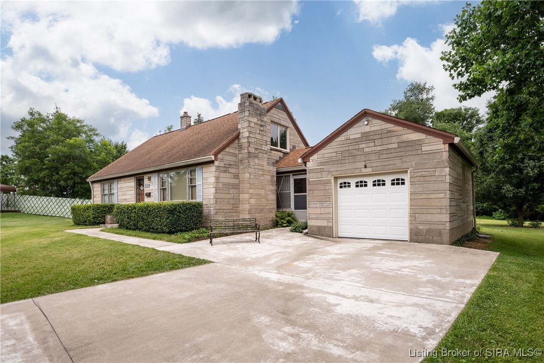 Property Photo: 220 Maevi Drive IN 47150