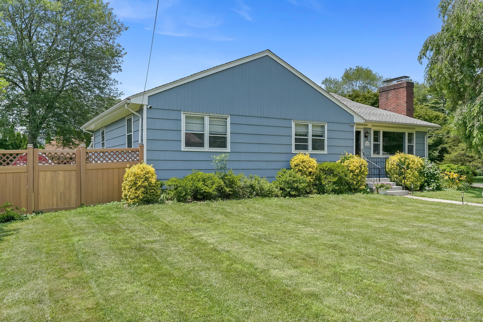 Property Photo:  19 Washington Street  CT 06611 