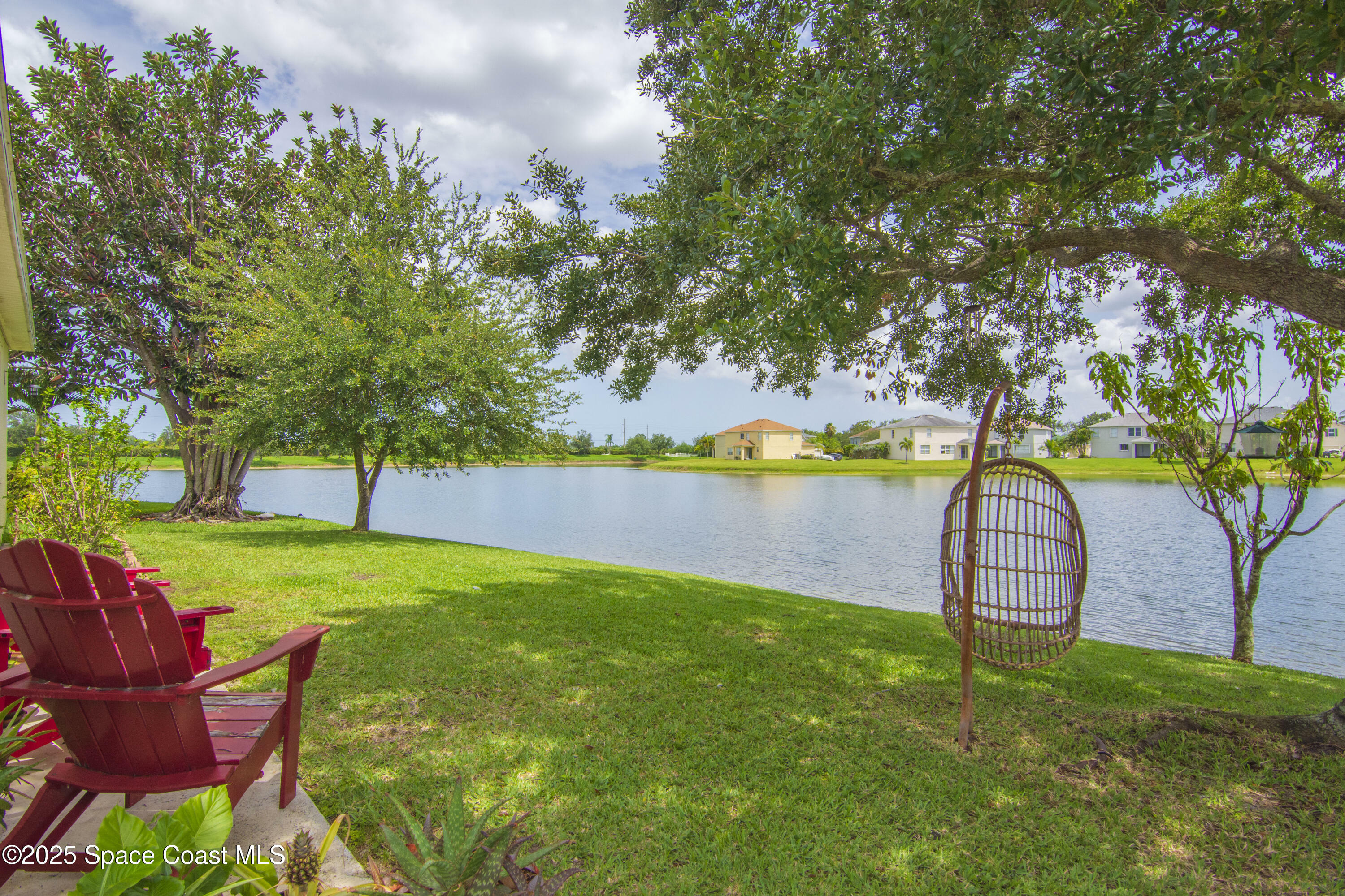 Property Photo: 758 Carriage Lake Way FL 32968