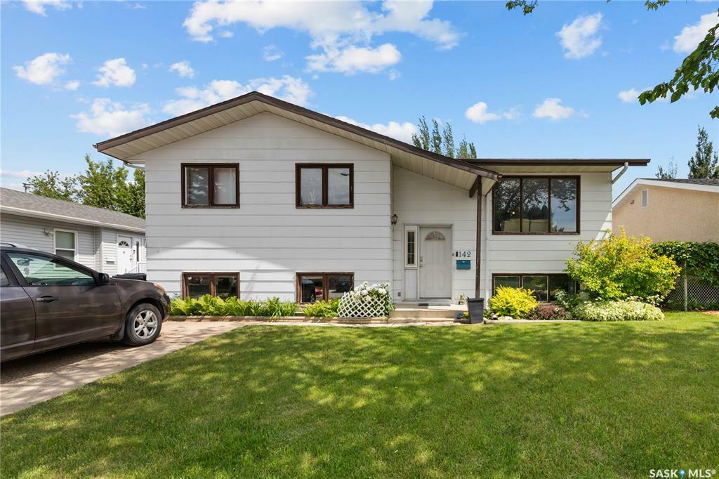 142 Devonshire Crescent  Saskatoon SK S7L 5V7 photo
