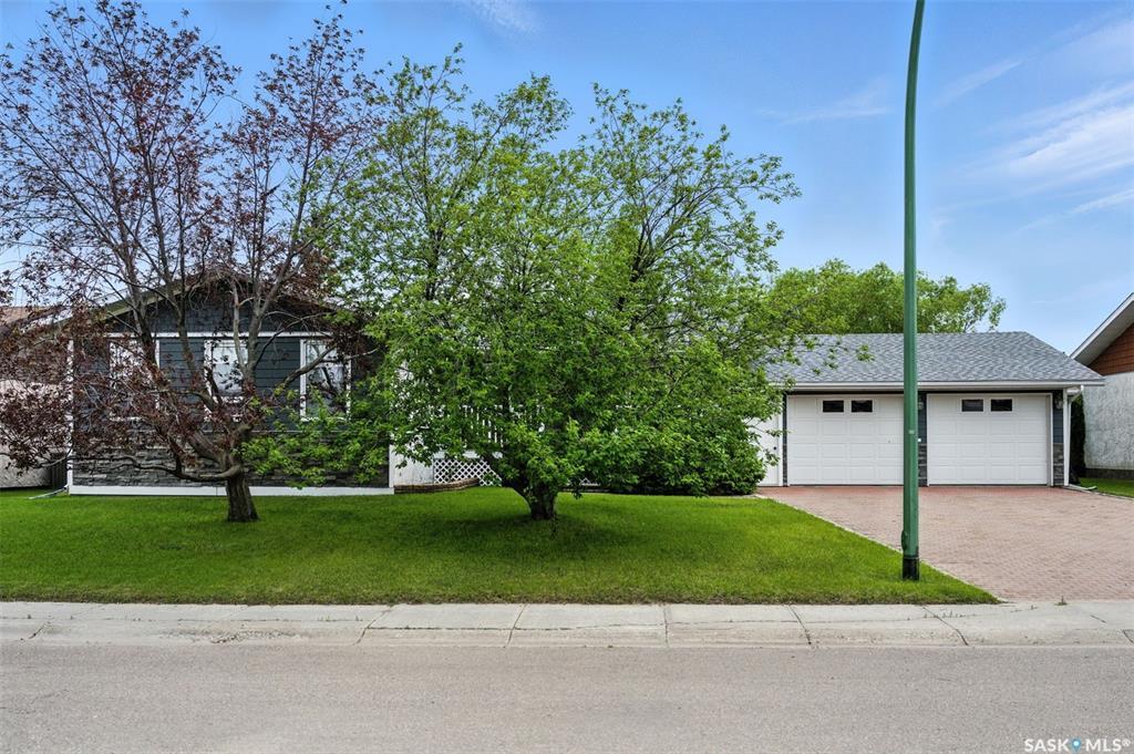 65 Howard Crescent  Lanigan SK S0K 2M0 photo